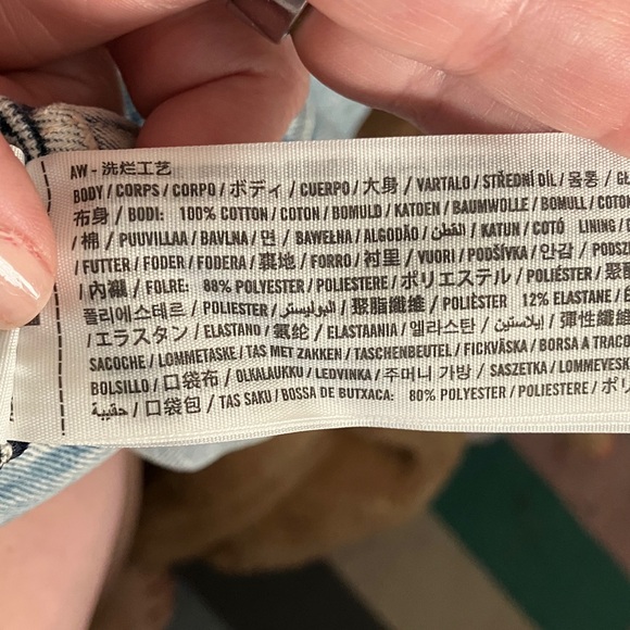 SLD CRTSY Hollister Light Blue Denim Mini Skort, Size 2 - Picture 6 of 6